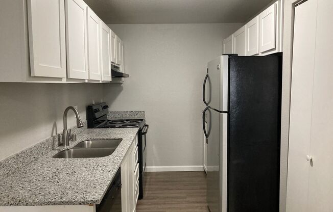 3 beds, 2 baths, 643 sqft, $2,450, Unit A105