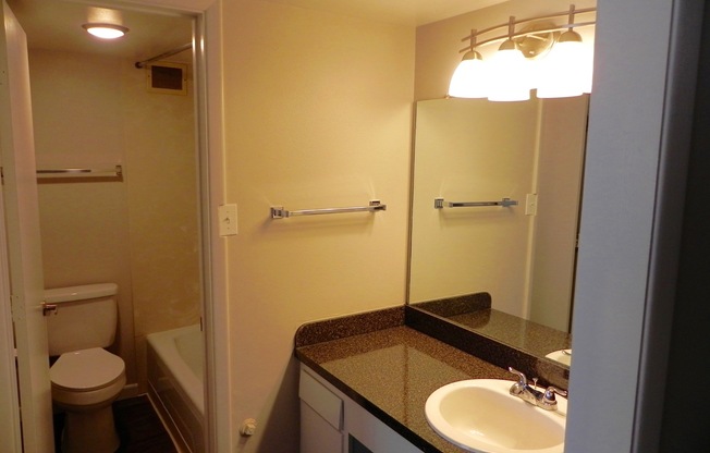 1 bed, 1 bath, 584 sqft, $885, Unit Unit 202