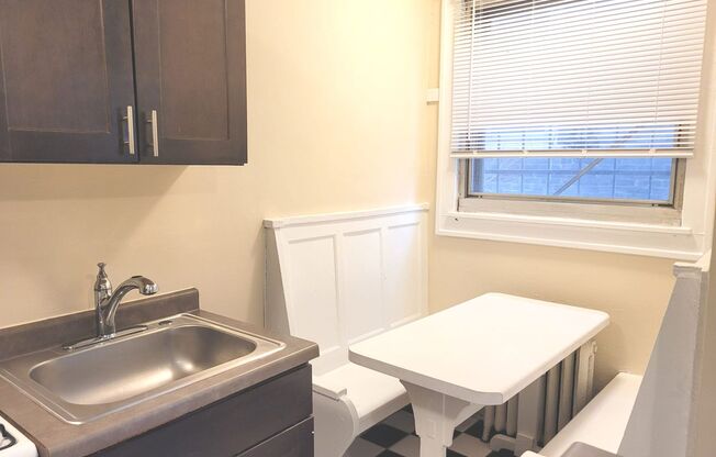 Studio, 1 bath, $845, Unit 5
