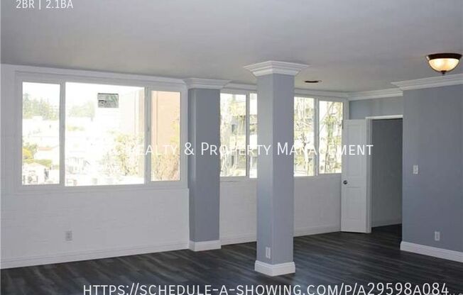 540 Kelton Ave. #306