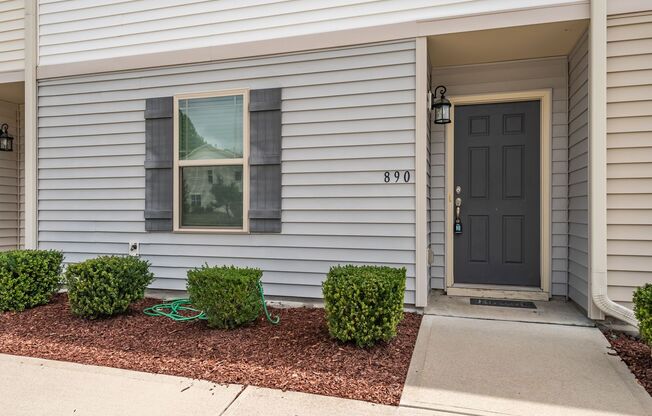 Wonderful 3 BR Townhome in North Durham!  Available Now!  Move in Special!