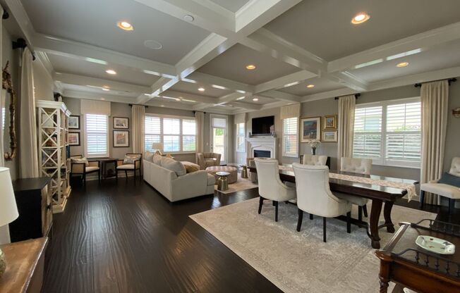 3BD Home with Amazing Panoramic Ocean Views!