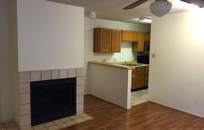 Suchase 1 Huge bedroom