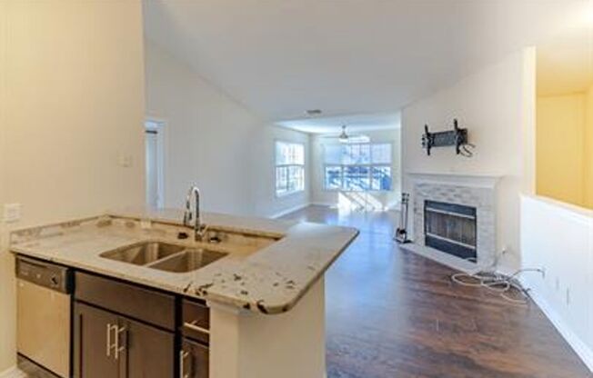 2 beds, 2 baths, $1,550