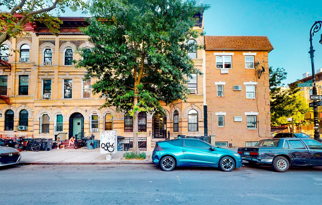 71 STUYVESANT AVE