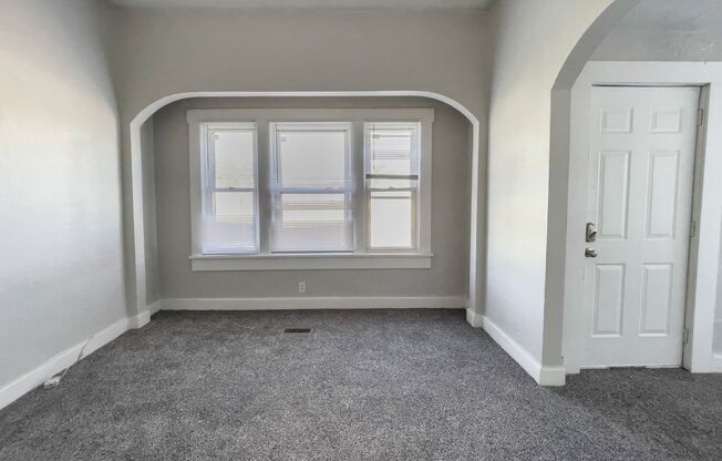 3 beds, 1 bath, $1,200