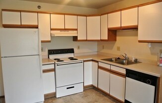 2 beds, 1 bath, 900 sqft, $695, Unit 305