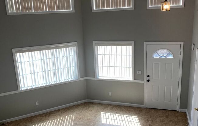 AMERICANA Property Mgmt - Remodeled 2 story 3 beds house in Desert Pines