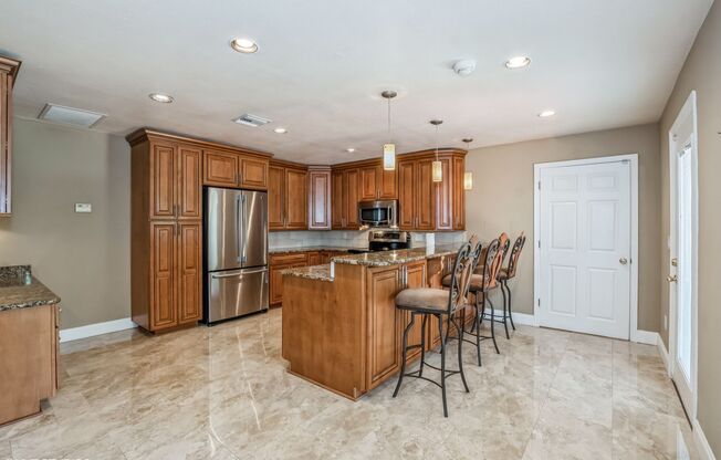 Spacious Cottage in College Park