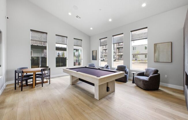 1 bed, 1 bath, 724 sqft, $1,422, Unit B303