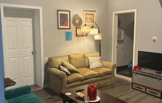 353 Oakland Ave Apt 1 &amp; 2