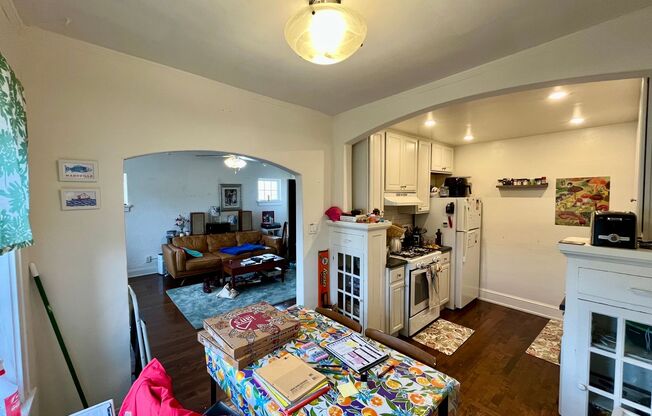 2631 N Cramer