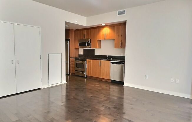 Luxury 17th Floor Studio at Axis in Downtown San Jose