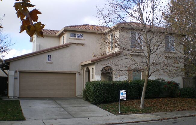 Natomas 4bd/2.5bth Single Family Home