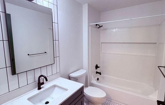 1 bed, 1 bath, 635 sqft, $1,850, Unit Unit 302