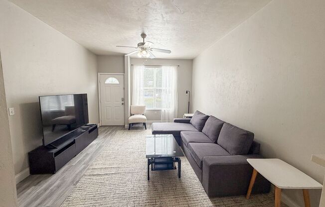 Victoria Station #132