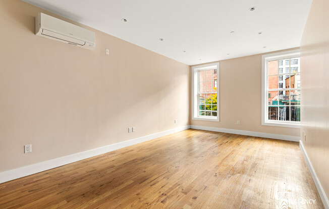 15 OLD FULTON ST