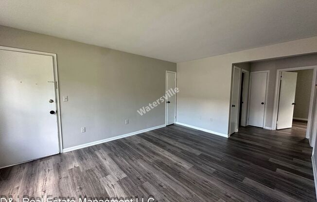2 beds, 1 bath, 900 sqft, $1,495, Unit Apartment 61
