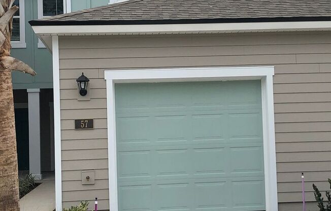 3 bedroom 2.5 bath Townhome with 1 car garage
