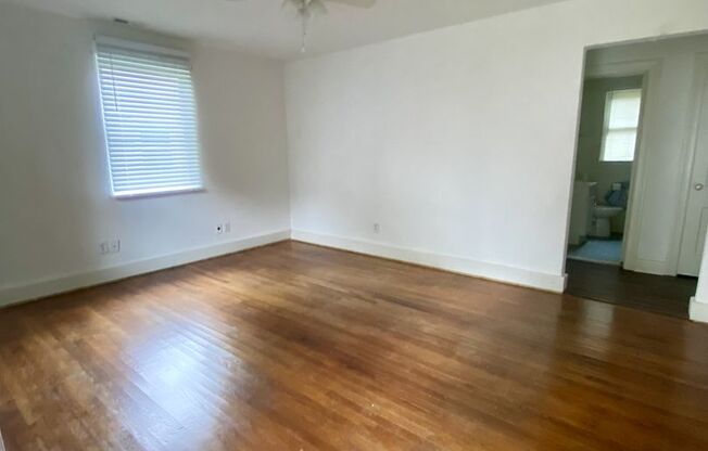 2 beds, 1 bath, $1,450