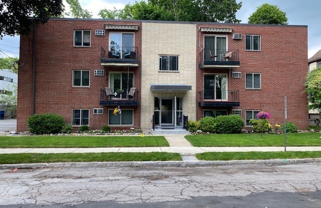 37 CRYSTAL ST
