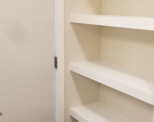 1 bed, 1 bath, 875 sqft, $1,490, Unit 303