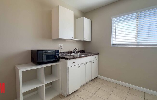 Studio, 1 bath, $1,450, Unit 07