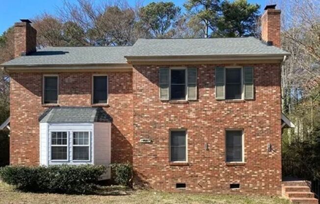 FRESH PAINT! NEW FLOORING! 3BR 2.5 BA Two-Story Duplex