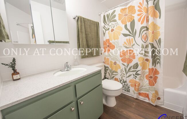 2 beds, 1 bath, 930 sqft, $1,249, Unit 56