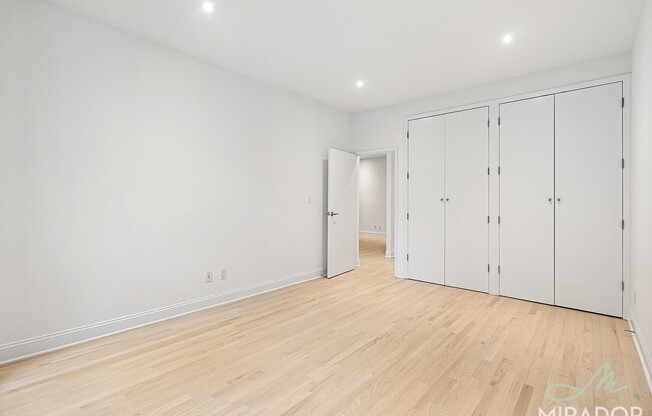 270 PARK AVE S
