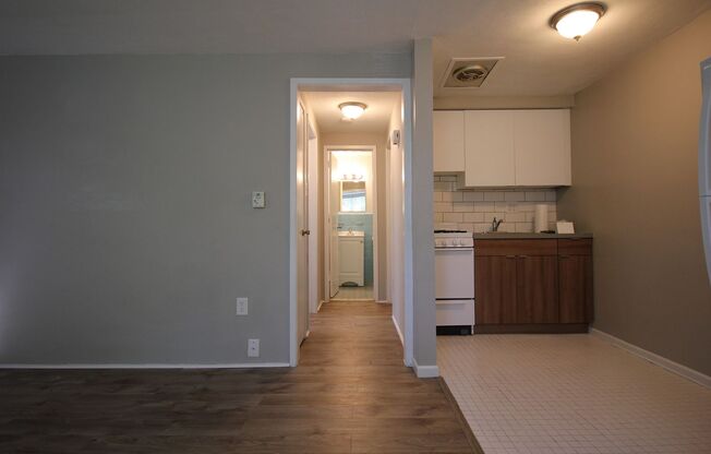 1 bed, 1 bath, $1,245, Unit 406D