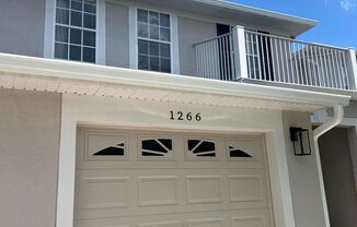 Townhouse in gated community of Avalon Park