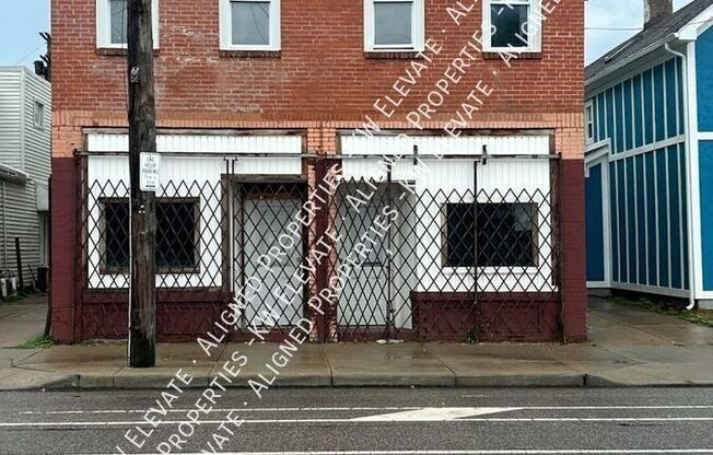 6818 LORAIN AVE