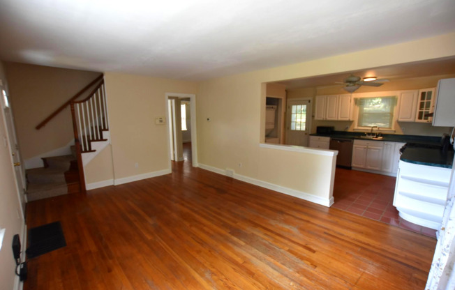 Cozy Cape Cod in Silver Spring's WOODMOOR neighborhood!