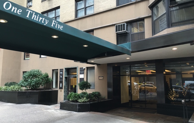 135 E 54 ST