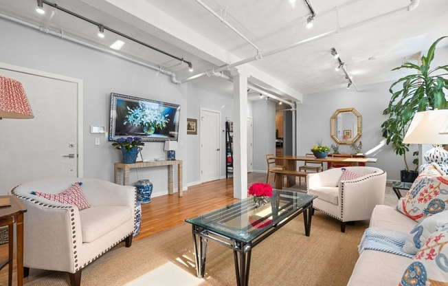 34 PLYMPTON ST