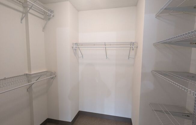 2 beds, 1 bath, 900 sqft, $1,845, Unit 304