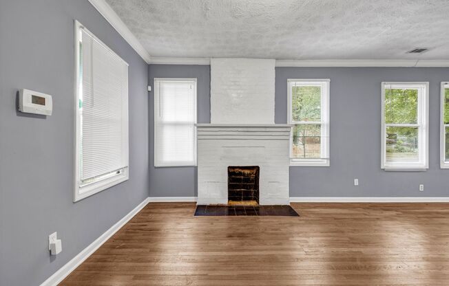Charming 3 Bedroom, 2 Bathroom Home in the Heart of Atlanta!