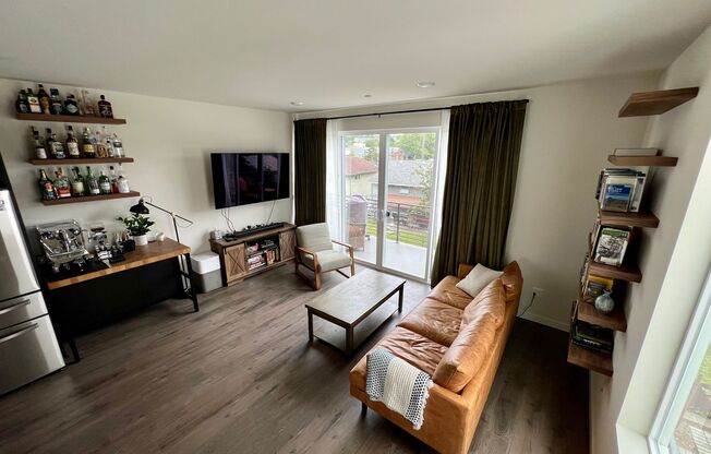 Immaculate 3 Bed 2 Bath Seattle Townhome @ An Incredible Location!