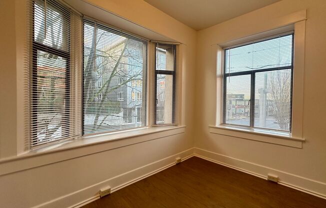 2 beds, 1 bath, 609 sqft, $1,995, Unit 106