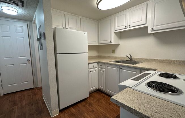 1 bed, 1 bath, 650 sqft, $1,475, Unit 494211