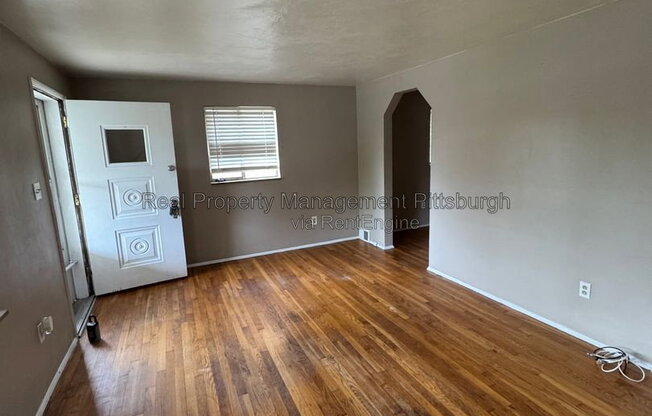 93 N JOSLYN DR