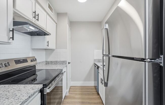 1 bed, 1 bath, 658 sqft, $1,345, Unit 180