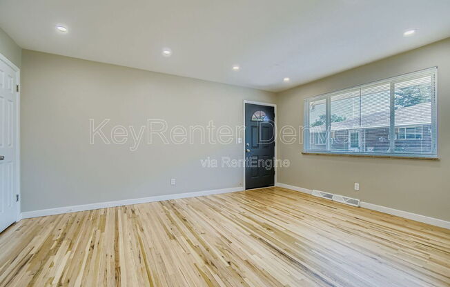 10922 E 4 WAY