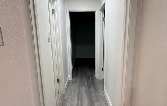 2 beds, 1 bath, 850 sqft, $2,225, Unit 9161-6