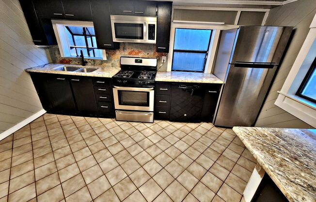 11710 Gateway DR SE - 11710-A