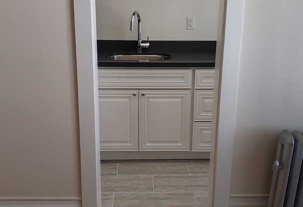 Studio, 1 bath, $2,125, Unit 504