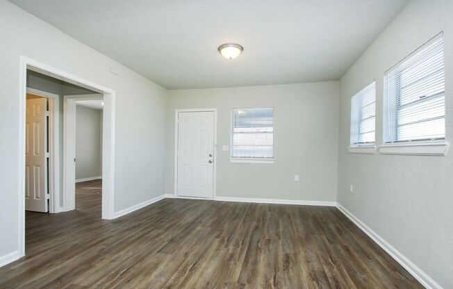 Move in special! 1/2 off 1st months rent!