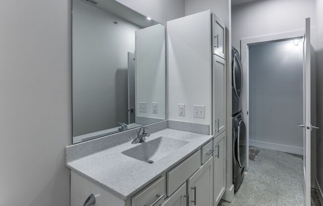 1 bed, 1 bath, 1,047 sqft, $1,550, Unit A313