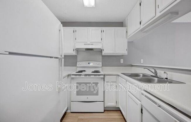 307 K COUNTRY CLUB DR NE